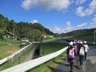 ファイル名: IMG_0863.jpg
ファイルサイズ: 41.8KB IMG_0863