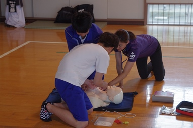AED救命救急訓練２.jpg