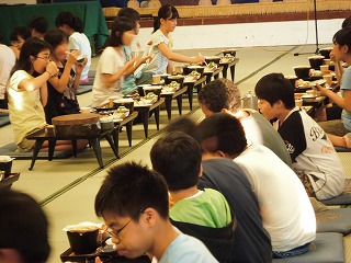 053.jpg