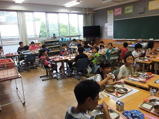 052.jpg 052.jpg