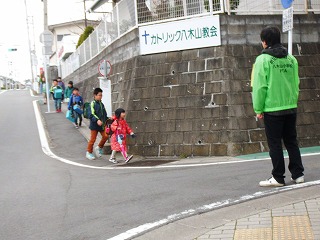 002.jpg 002.jpg