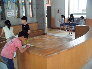 044.jpg 044.jpg
