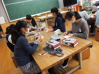 052.jpg 052.jpg
