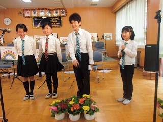 044.jpg