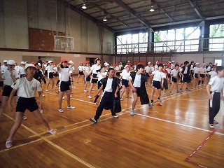 048.jpg 048.jpg
